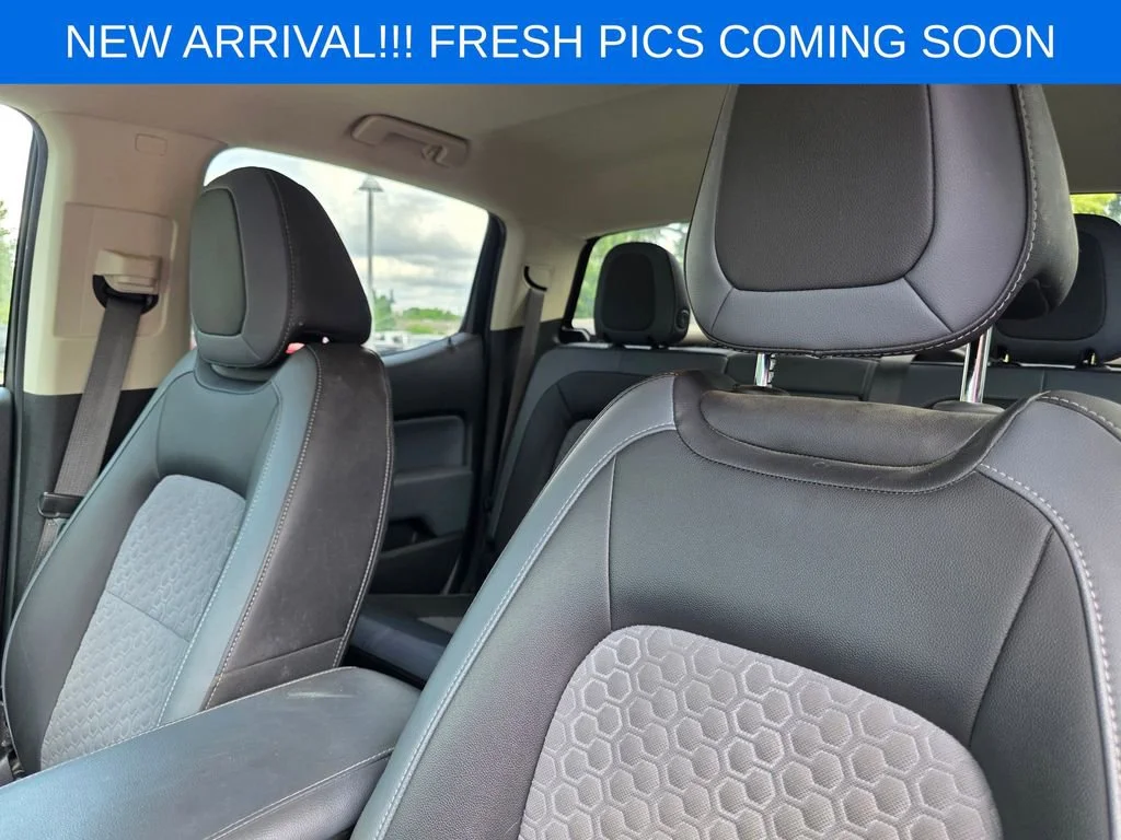 Used 2021 BLACK Chevrolet 4WD Z71 image 8