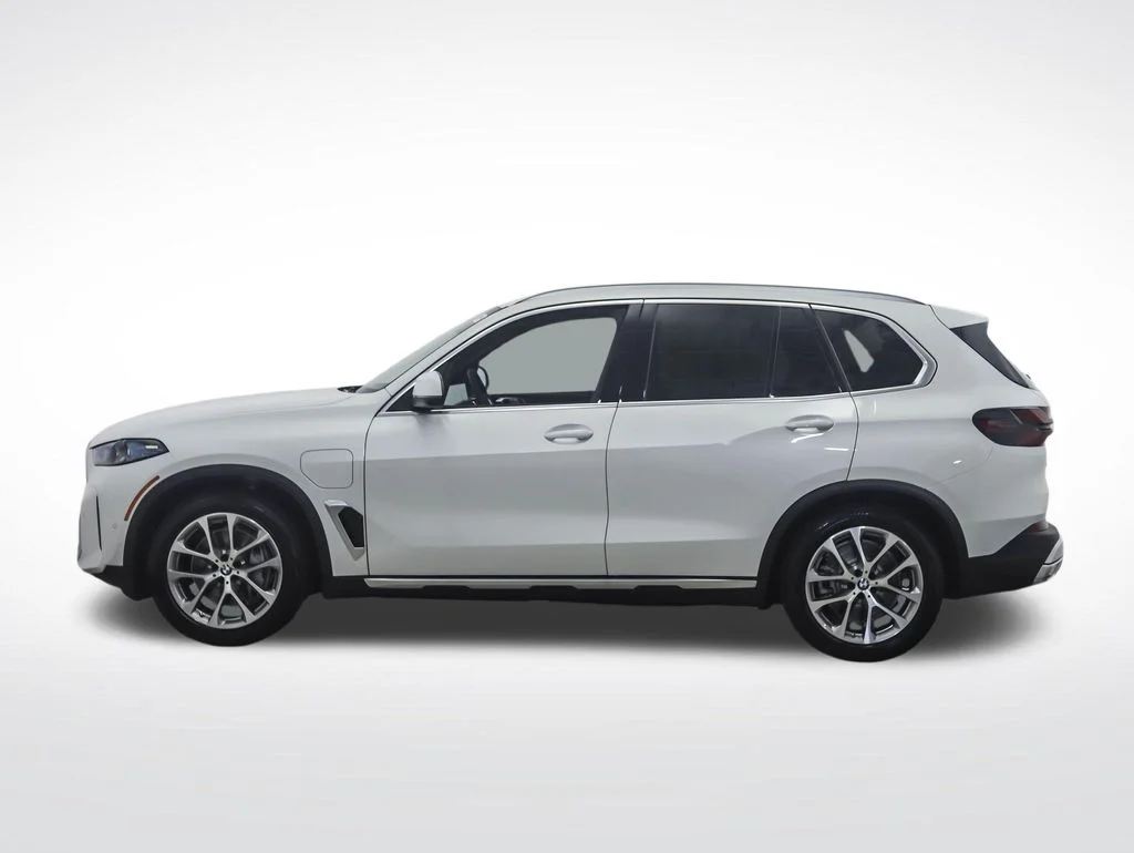 Used 2026 BMW X5 50e with VIN 5UX43EU03T9028048 for sale in Minneapolis, Minnesota