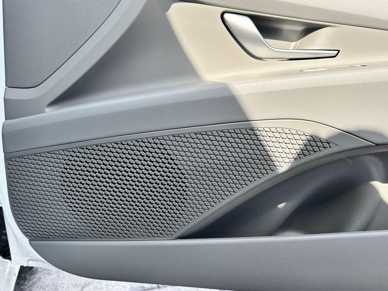 2025 Hyundai Elantra SEL - Photo 24