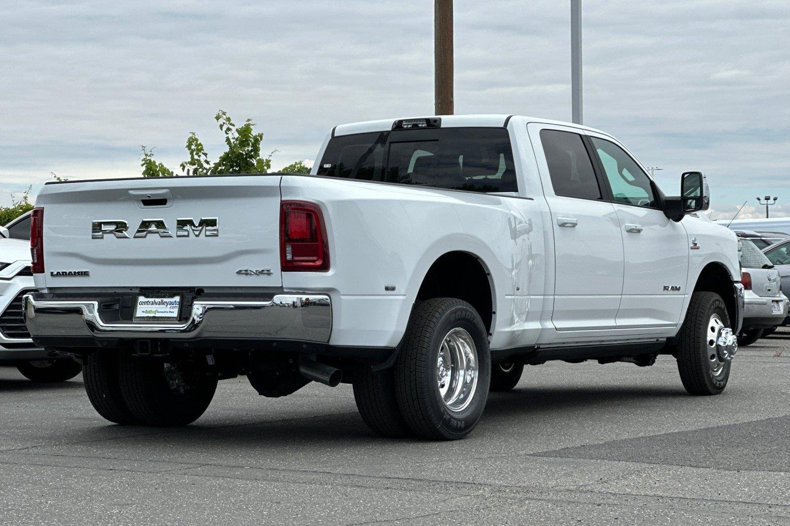New 2026 Bright White Clearcoat Ram Laramie image 4