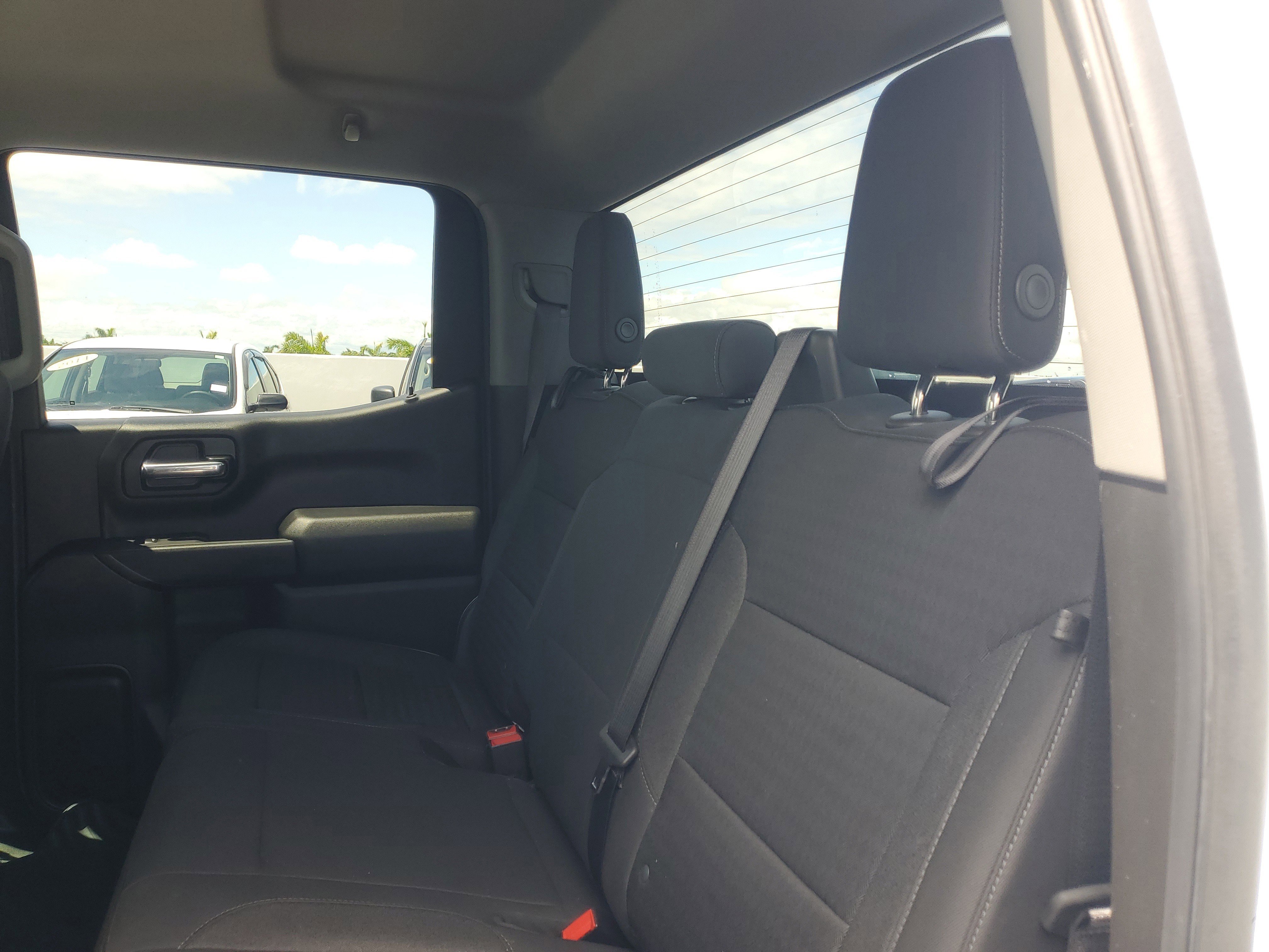 Used 2022 Summit White Chevrolet Custom image 11