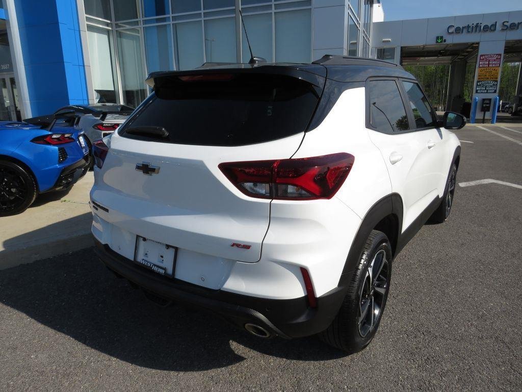 Used 2022 Summit White Chevrolet RS image 7