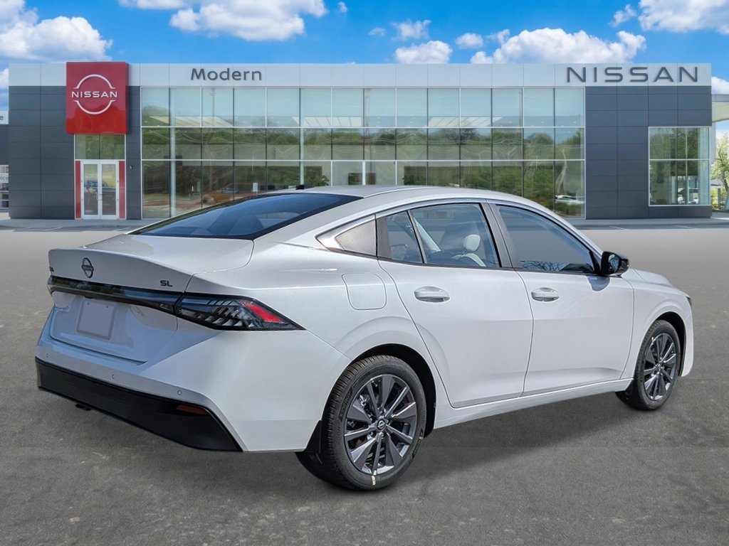 New 2026 Aspen White TriCoat Nissan SL image 4