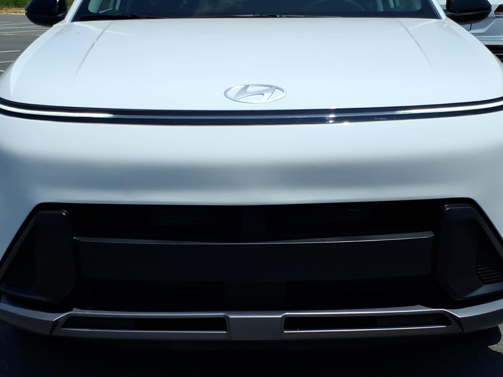 Used 2026 Atlas White Hyundai SEL Sport image 13