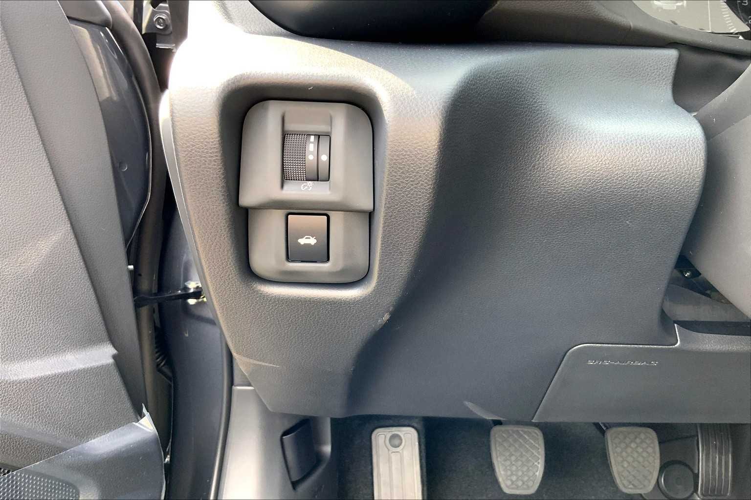 2025 Toyota GR86 Base - Photo 18