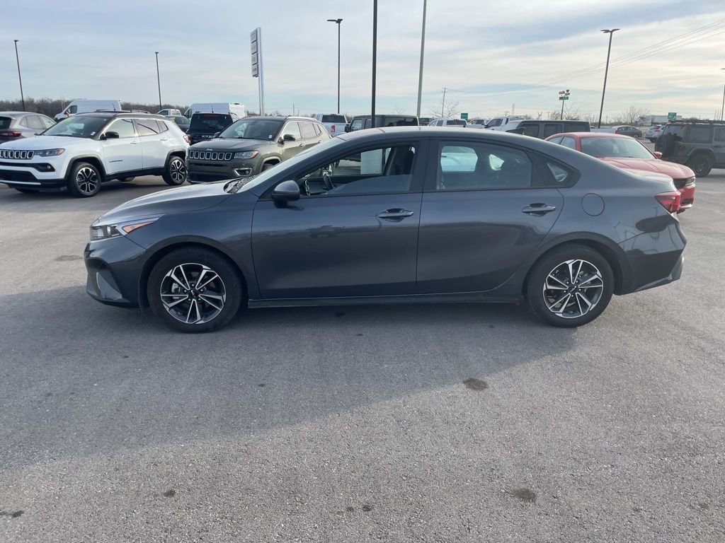 Used 2024 Kia Forte LXS with VIN 3KPF24AD0RE829278 for sale in Kansas City