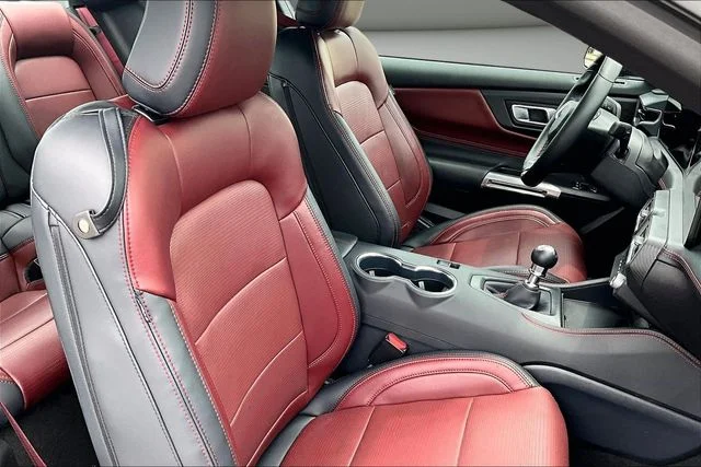 Used 2025 Vapor Blue Ford GT Premium image 29