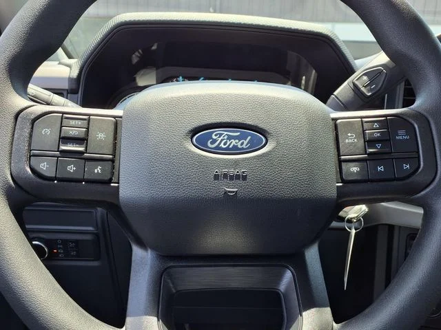 New 2026 Oxford White Ford XL image 15