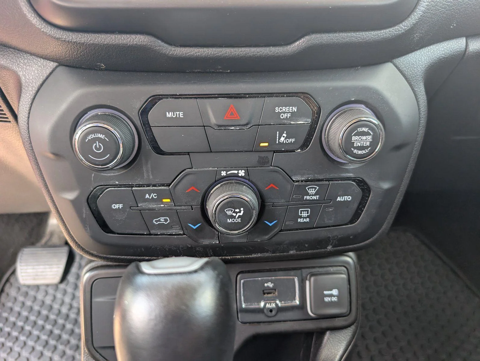 Used 2023 Colorado Red Clearcoat Jeep Trailhawk image 17
