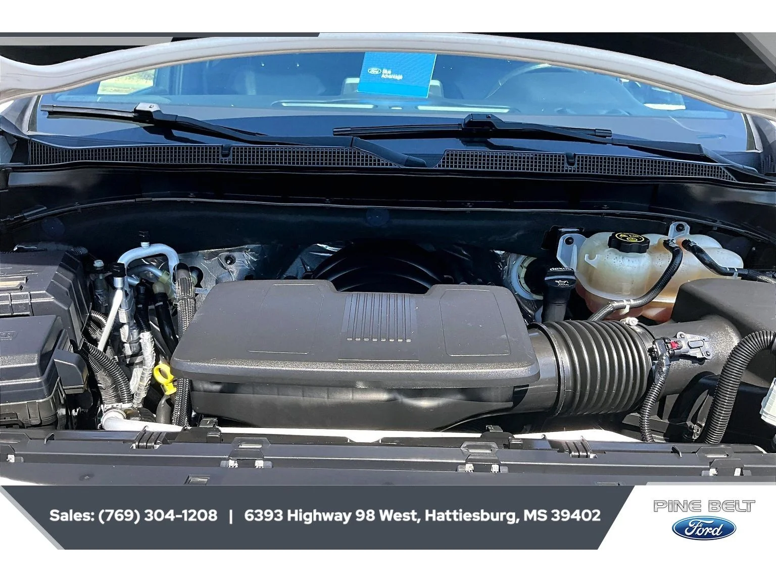 Certified Used 2022 Iridescent Pearl Tricoat Chevrolet LT image 8