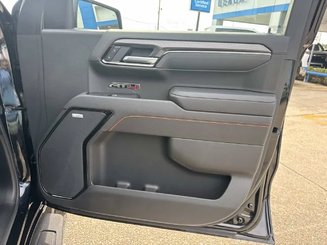 Used 2026 Black GMC AT4 image 27