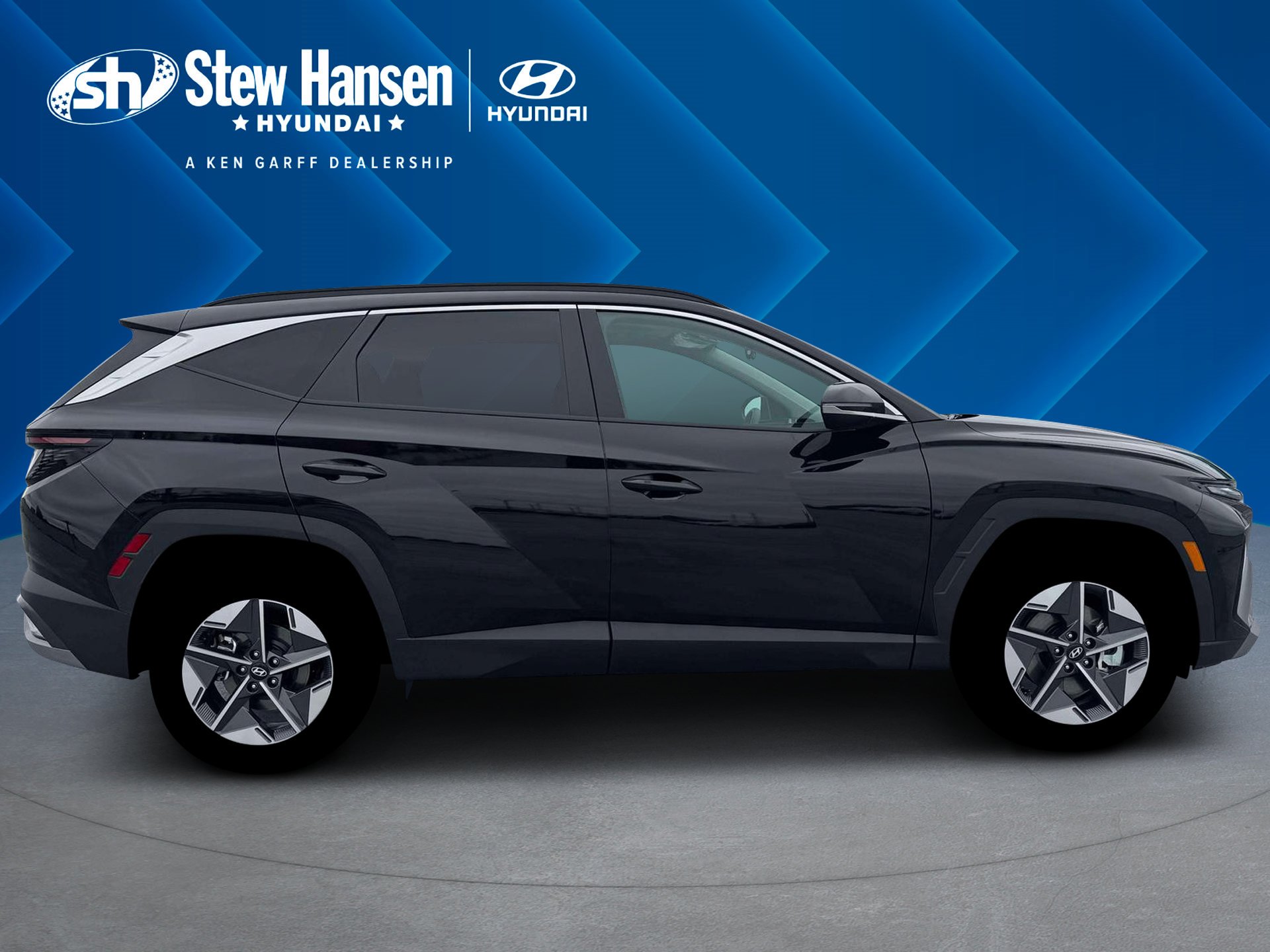New 2026 Phantom Black Hyundai SEL Premium image 9