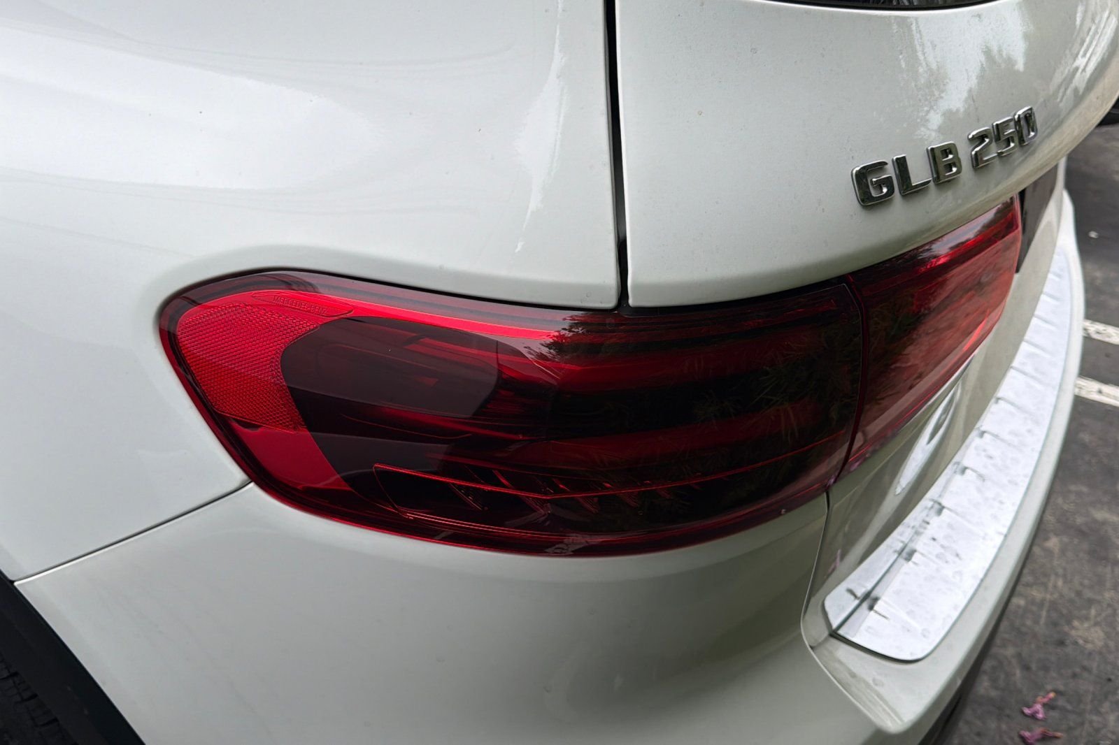 Certified Used 2025 White Mercedes-Benz GLB 250 image 13