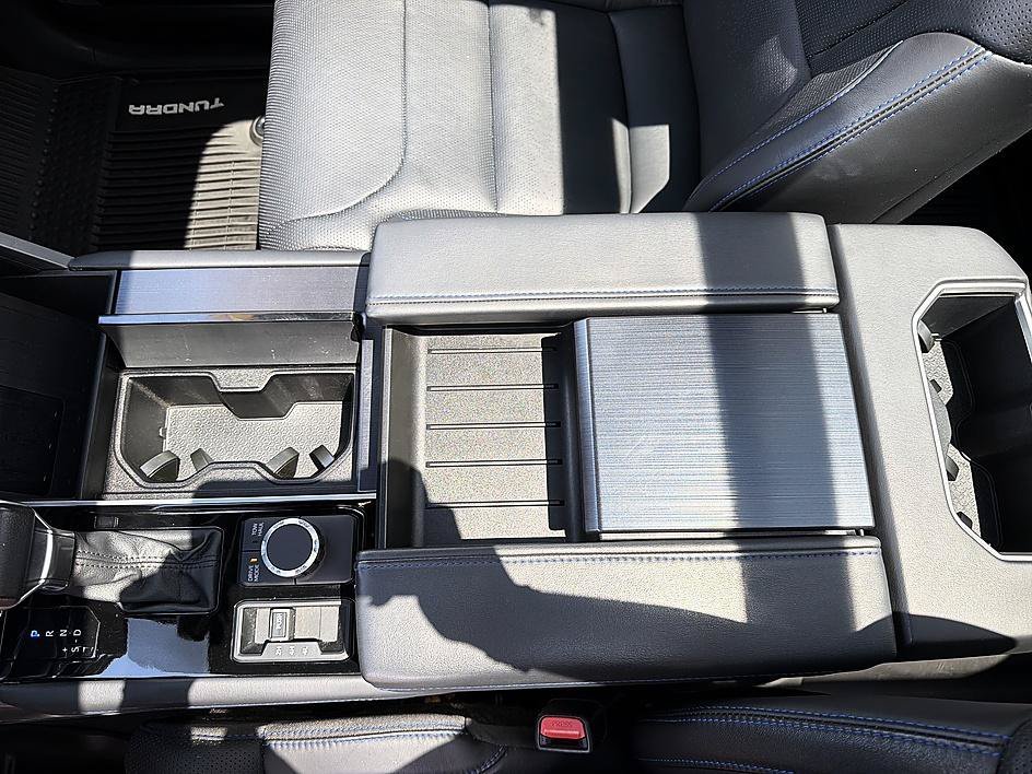 Used 2023 Magnetic Gray Metallic Toyota Platinum image 7
