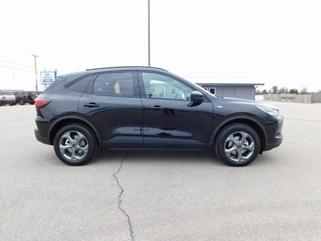 New 2026 Agate Black Metallic Ford ST-Line image 2