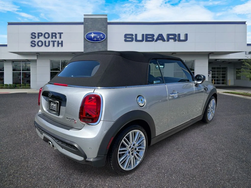 Used 2024 Silver MINI Classic image 3