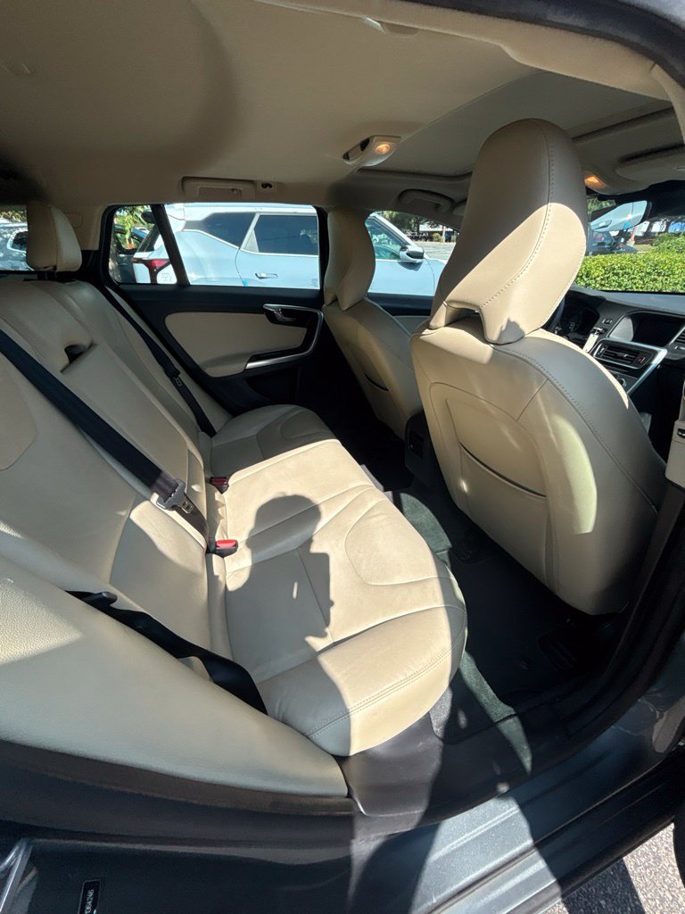 Used 2017 Gray Volvo T5 Premier image 20