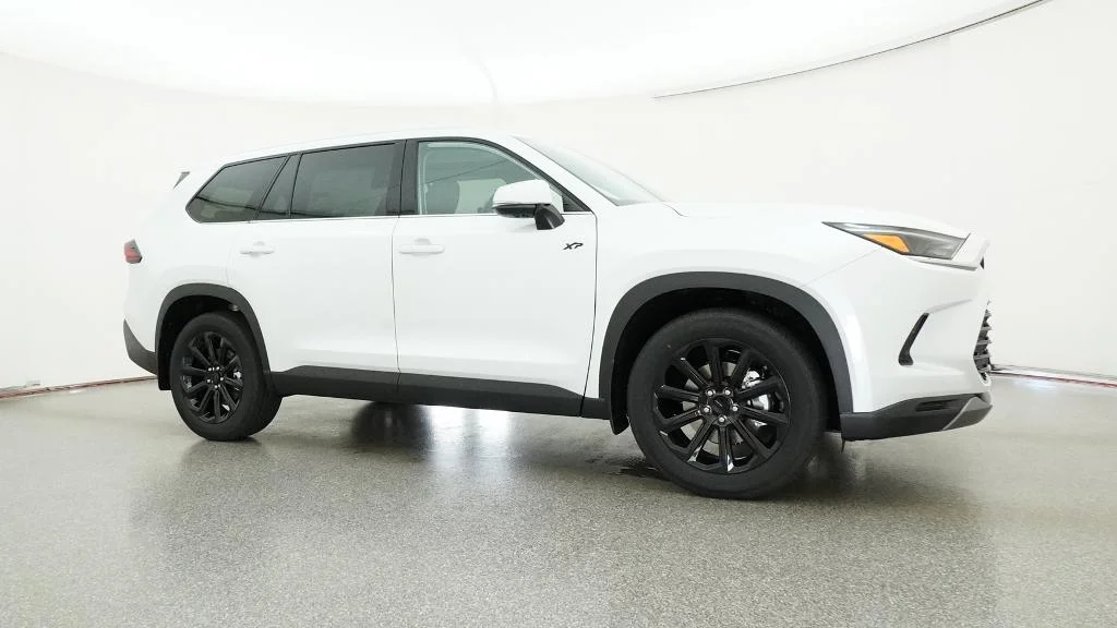 New 2026 Wind Chill Pearl Toyota Limited image 11