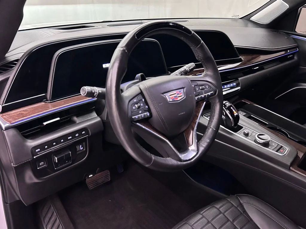 Used 2022 White Cadillac Sport Platinum image 12