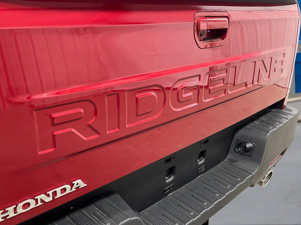 New 2026 Radiant Red Metallic II Honda RTL image 9