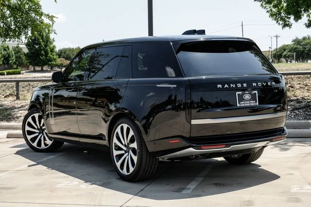 2026 Land Rover Range Rover SE - Photo 11