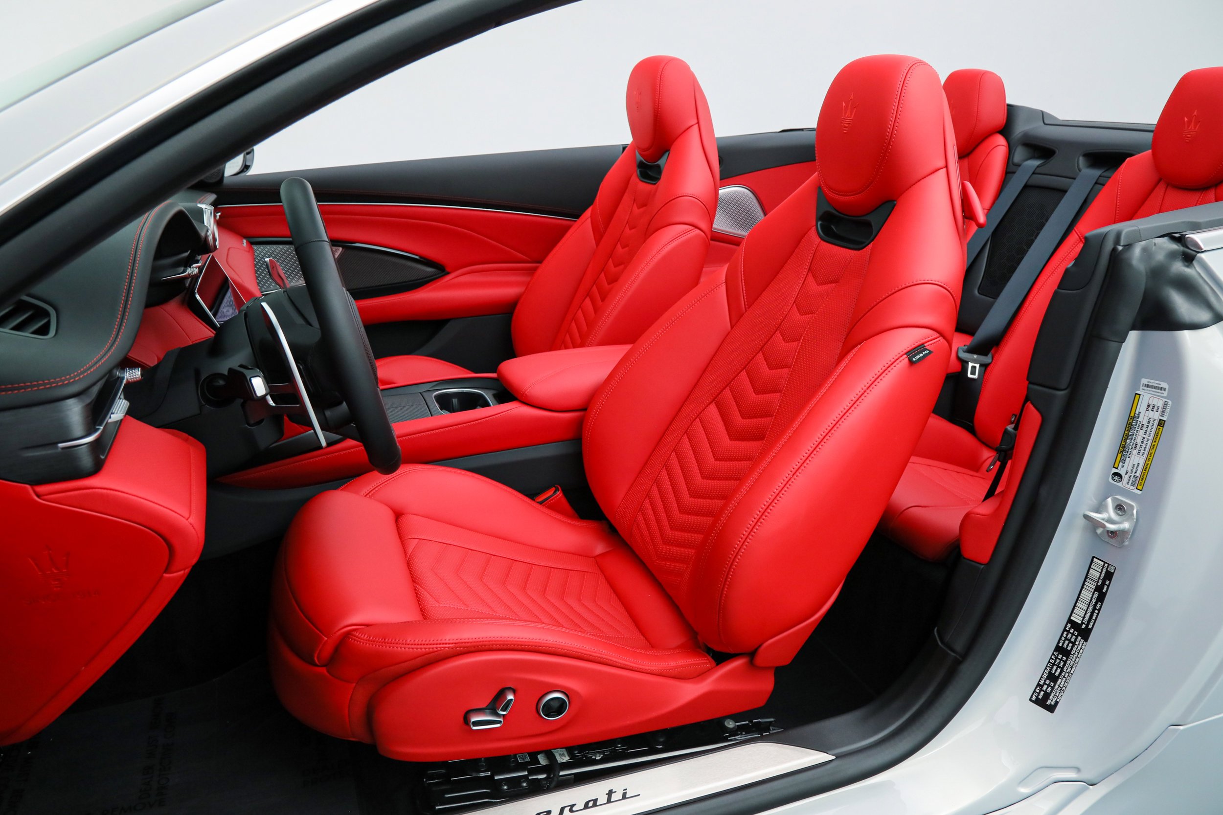 Used 2026 White Maserati  image 18