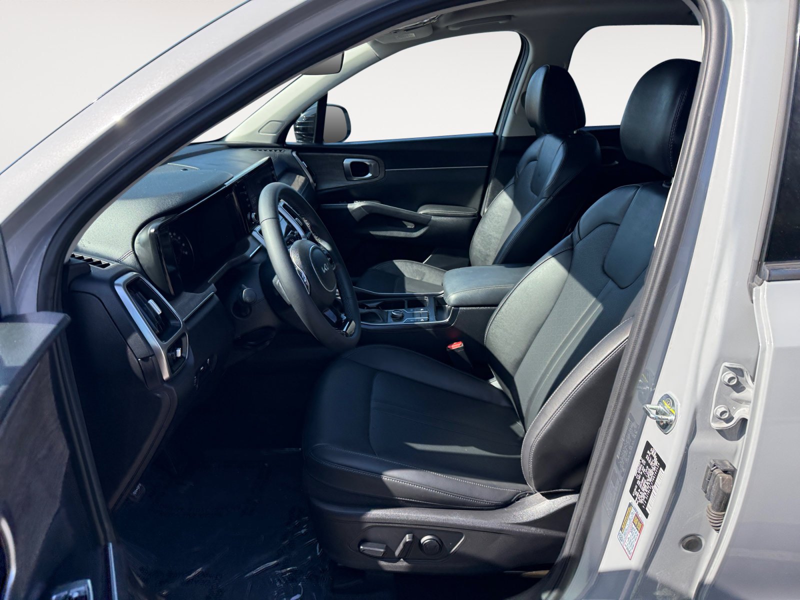 Used 2022 Wolf Gray Kia S image 10