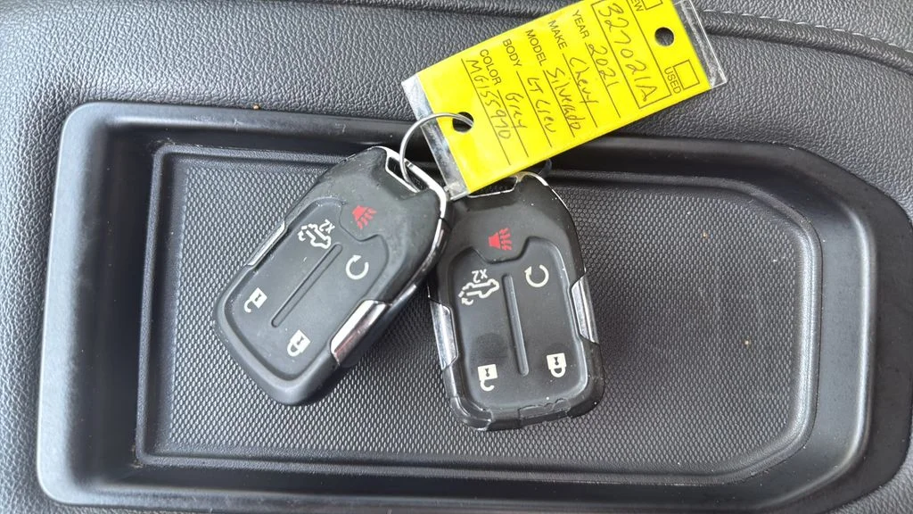 Used 2021 Gray Chevrolet RST image 29