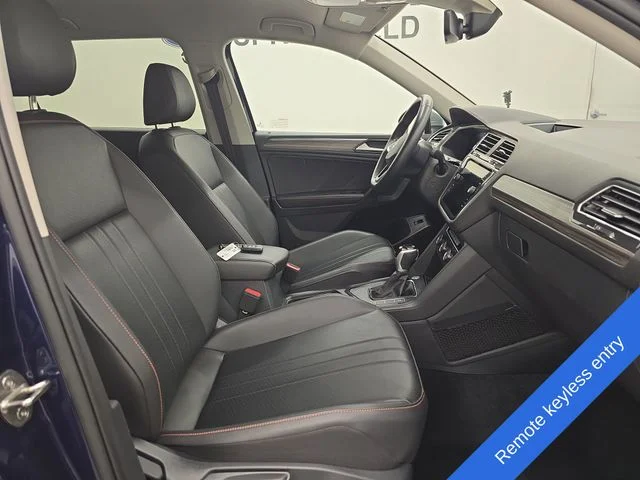 Used 2024 Atlantic Blue Volkswagen 2.0T SE image 9