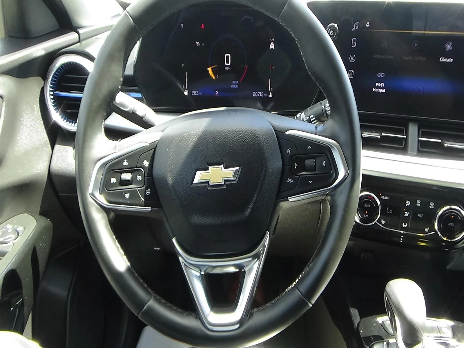 Used 2025 Crimson Metallic (gfm) Chevrolet LT image 19