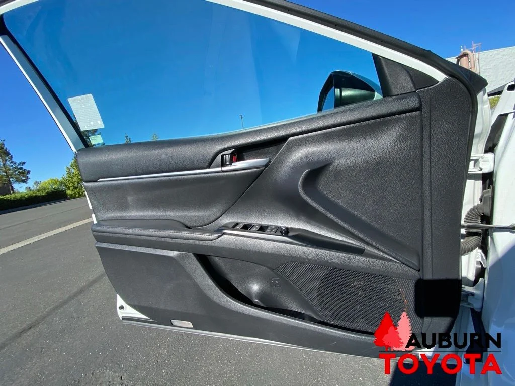 Certified Used 2019 Wind Chill Pearl Toyota XLE image 33