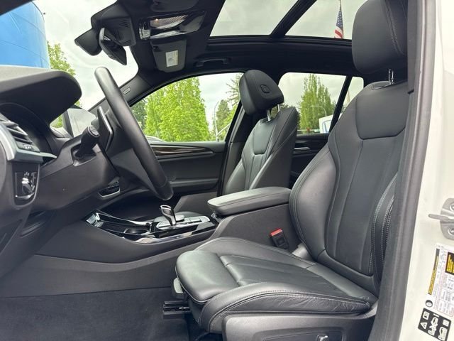 Used 2024 Alpine White BMW xDrive30i image 8