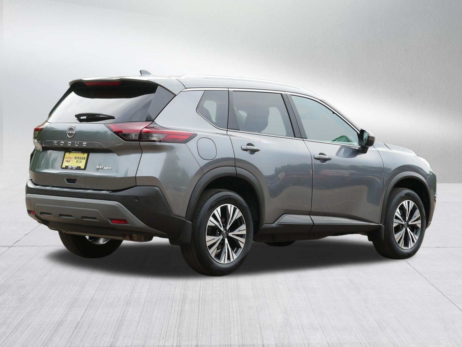 Used 2023 Gun Metallic Nissan SV image 7