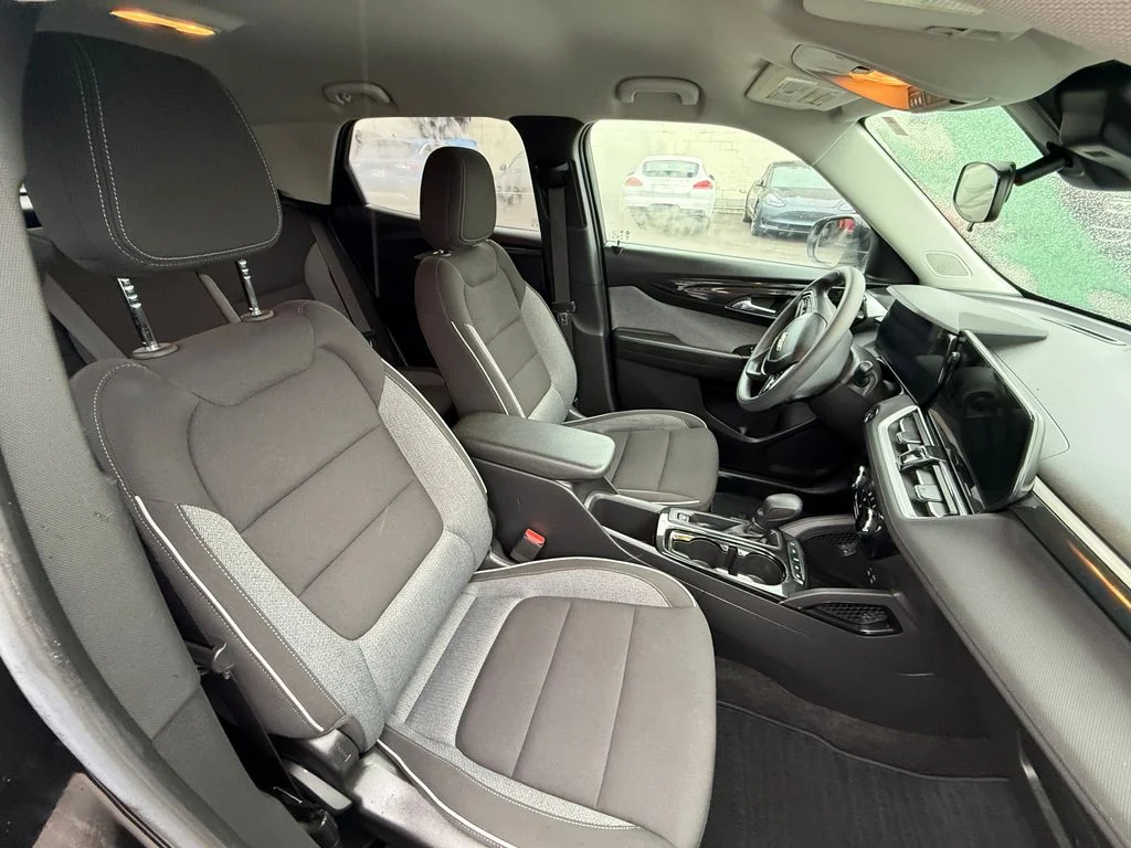 Used 2024 Black Chevrolet LT image 17