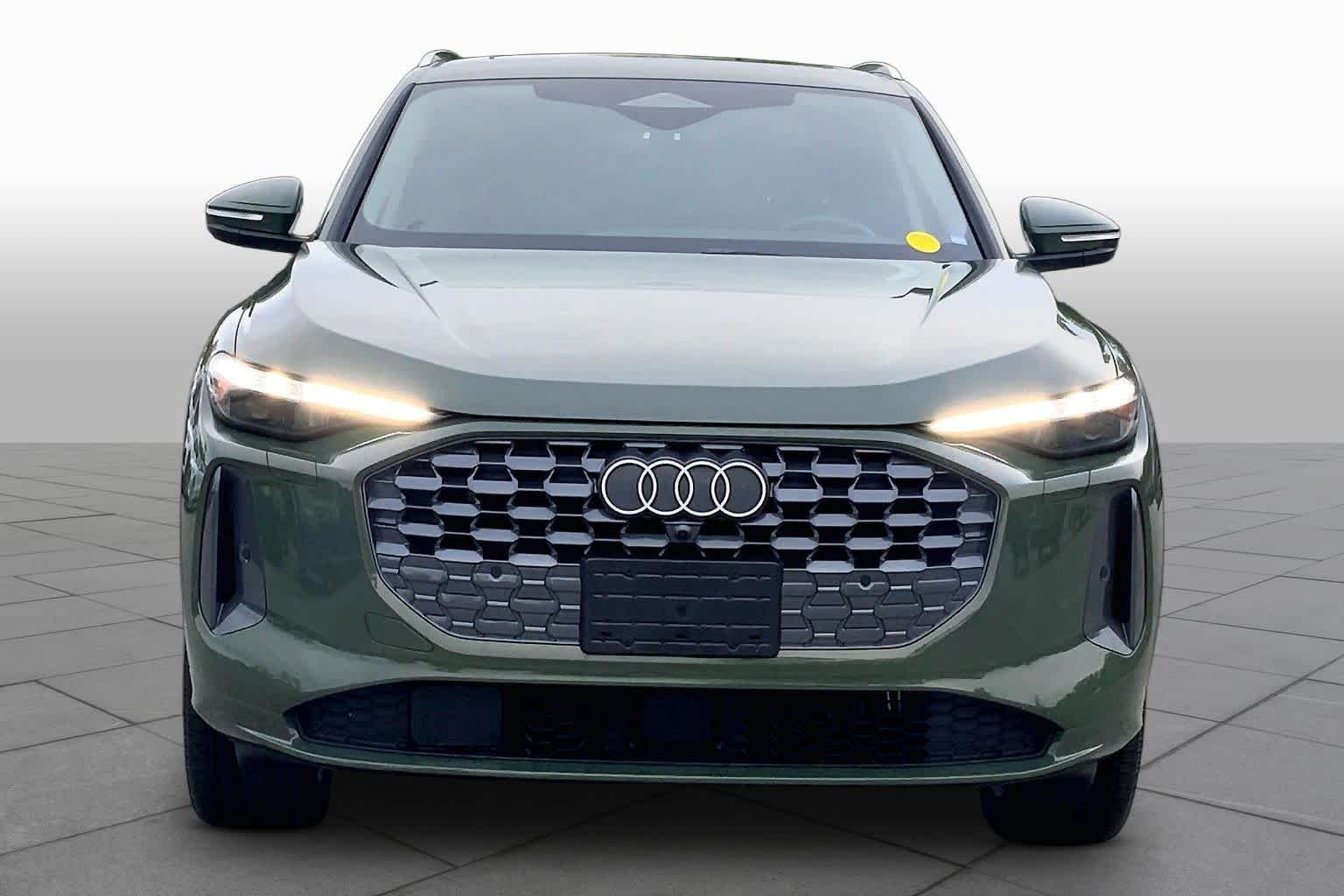 Used 2025 District Green Metallic Audi Premium Plus image 4