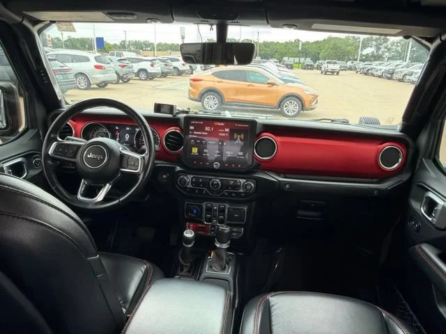 Used 2020  Jeep Rubicon image 44