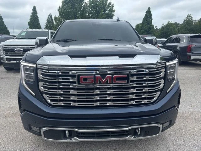Used 2023 Blue GMC Denali image 2