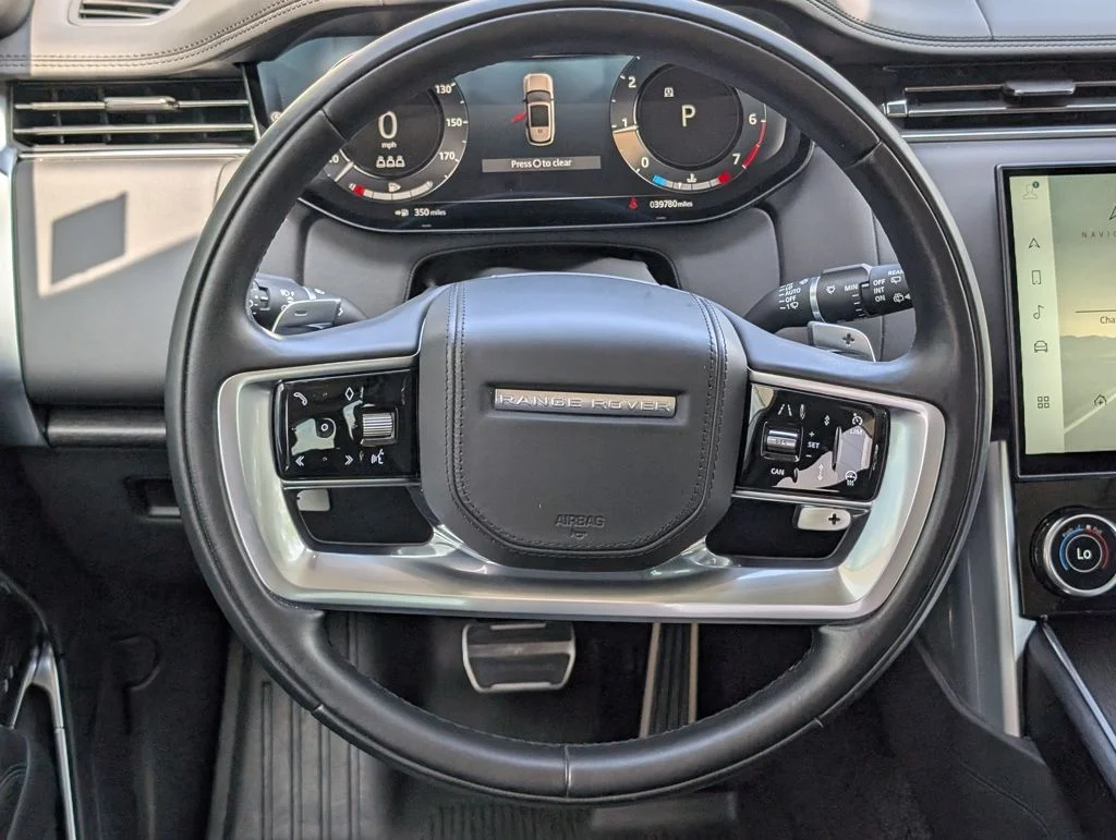 New 2023 Eiger Grey Land Rover SE image 23