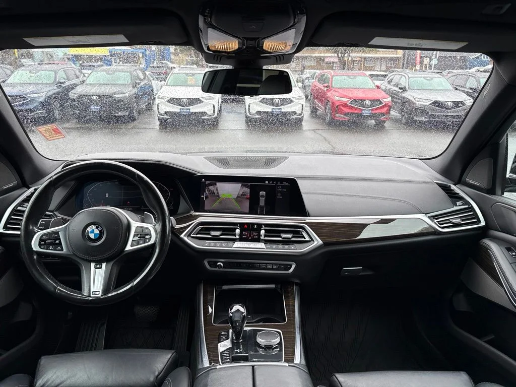Used 2019 Gray BMW xDrive40i image 26