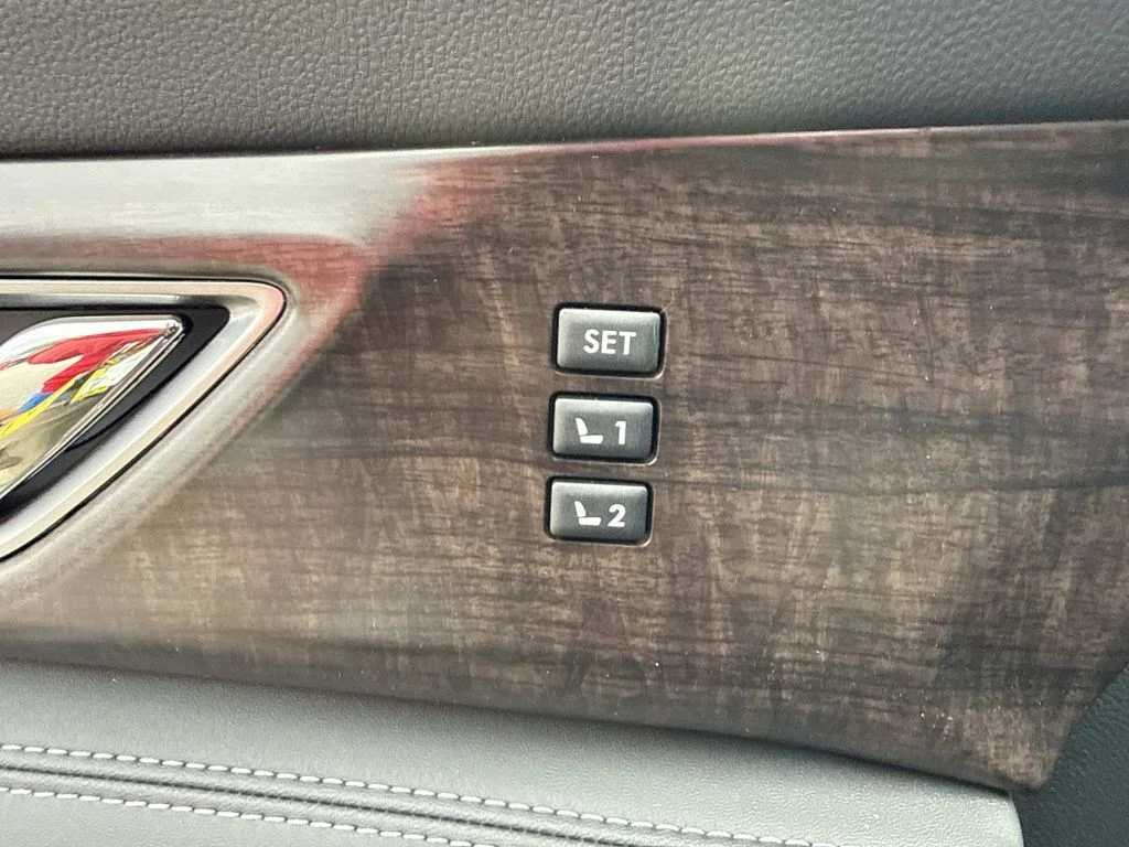 New 2026 ICE SILVER METALLIC Subaru Touring 7-Passenger image 22
