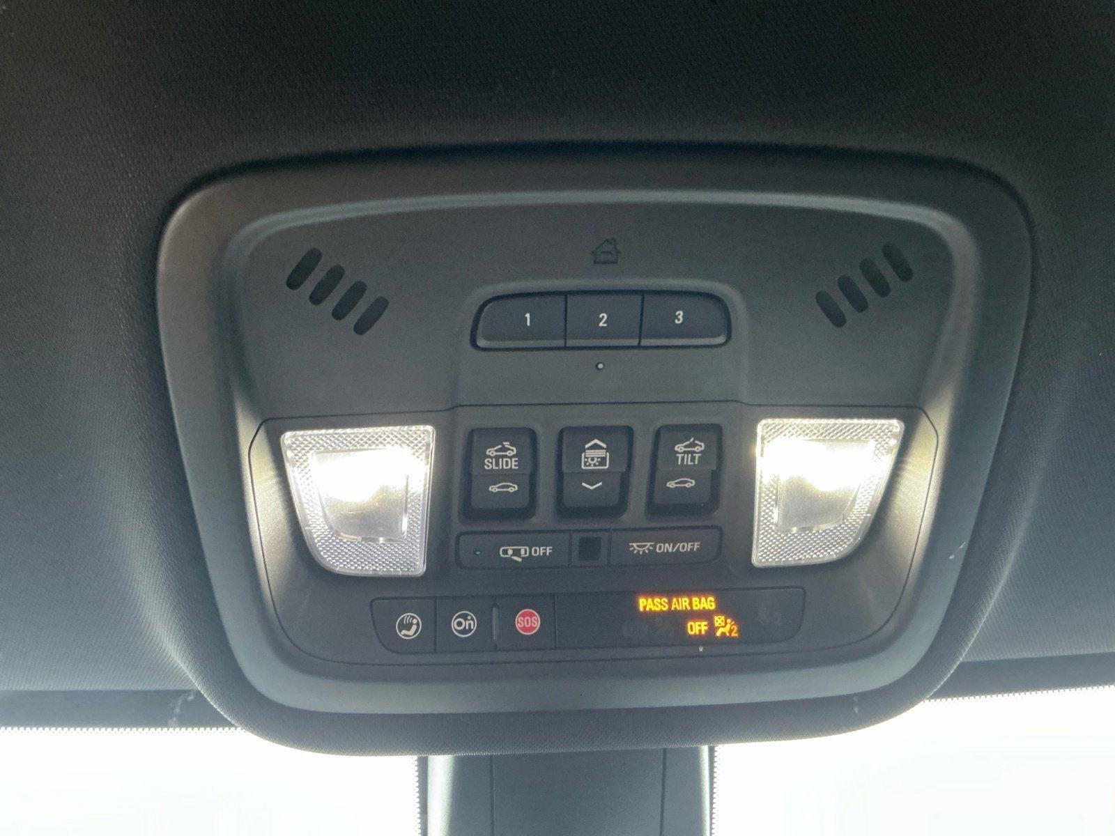 2022 Chevrolet Traverse Premier - Photo 21