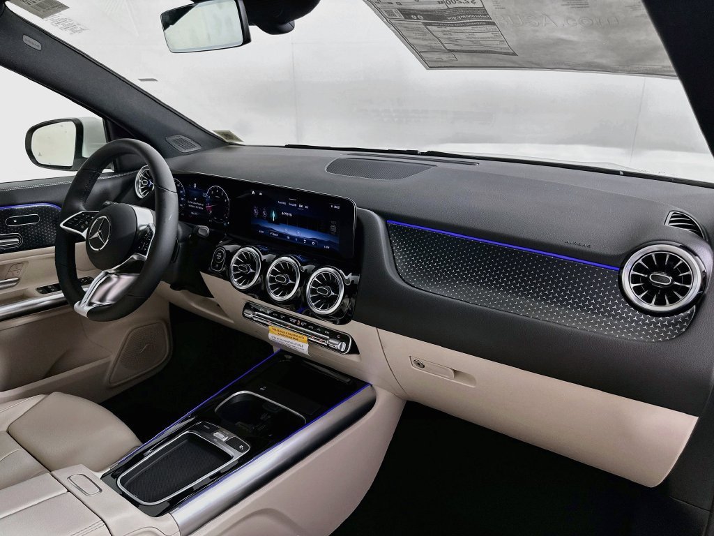 New 2026 Polar White Mercedes-Benz GLA 250 image 60