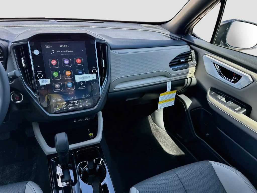 New 2026 MAGNETITE GRAY METALLIC Subaru Limited Hybrid image 30