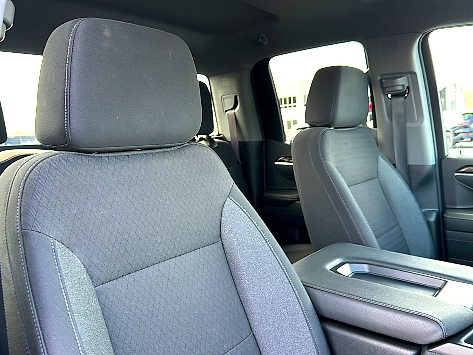 Used 2025 Titanium Rush Metallic GMC Elevation image 24