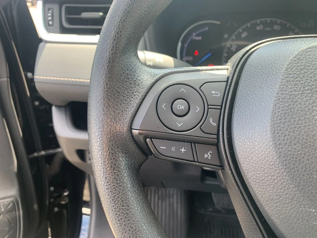 Used 2025 Black Toyota XLE image 27