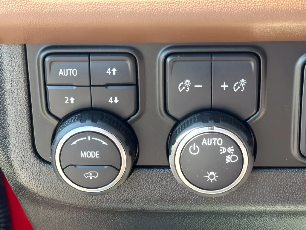 Used 2024 Red Chevrolet High Country image 24