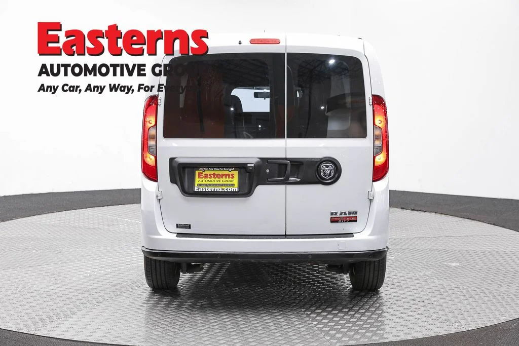 Used 2022 White Ram Base image 6