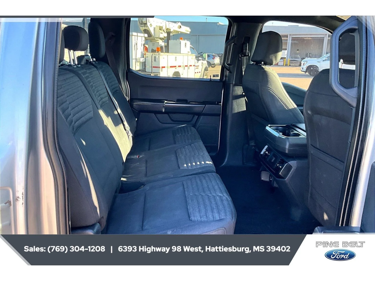 Used 2023 Iconic Silver Metallic Ford XL image 3