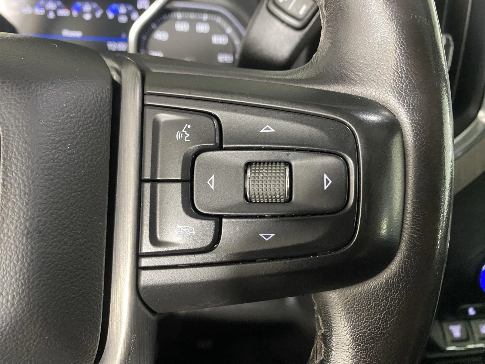 Used 2021 Summit White GMC Denali image 19