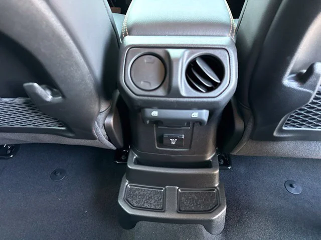 New 2027 Black Jeep Sahara image 33